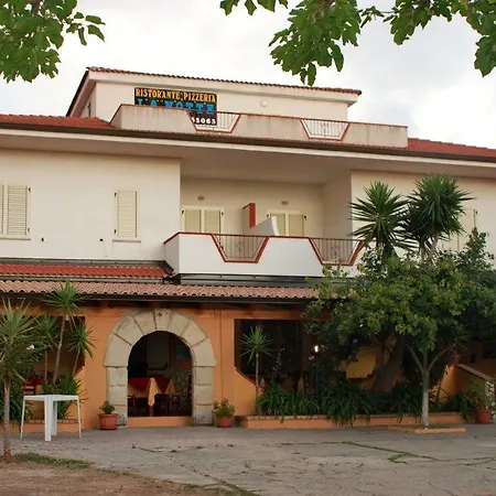 La Notte Apartmanhotel Ricadi